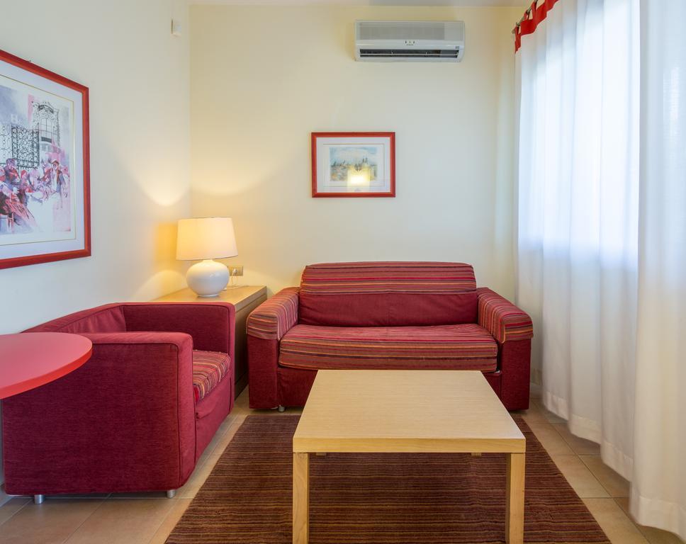 Residence I Triangoli Casal Palocco Habitación foto